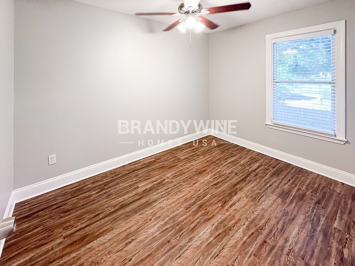 Building Photo - 12744 Serenade Cir S