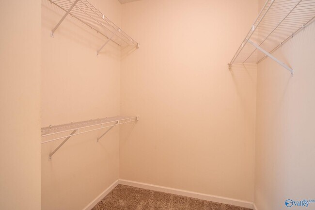 Building Photo - 216 Horseshoe Bend N