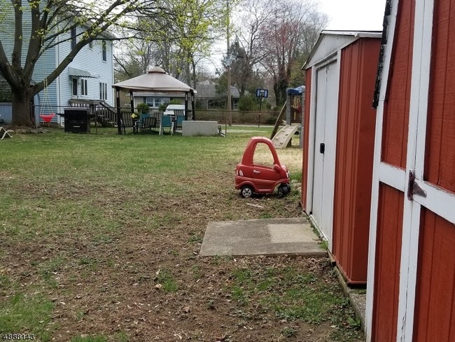 Building Photo - 31 Garbarino Ave