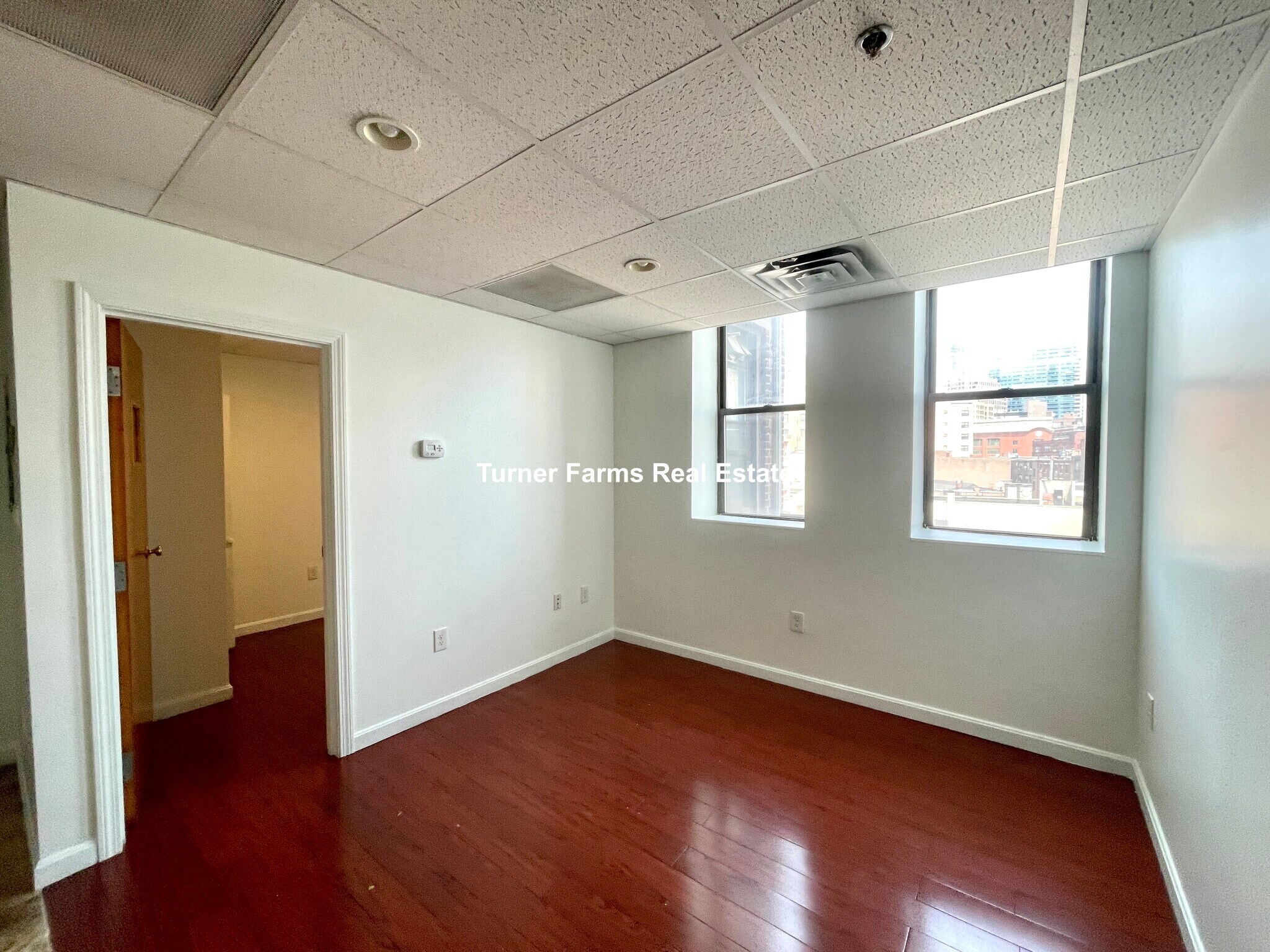 Building Photo - 72 Kneeland St