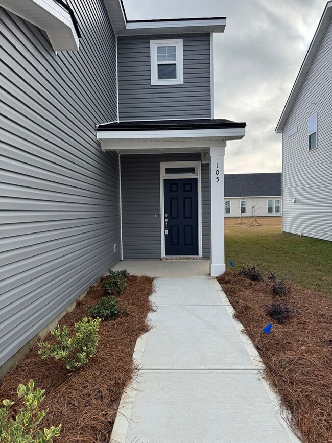 Building Photo - Brand New 4 bed home!! Ready for move in!!