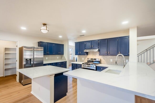 Building Photo - 8121 San Antonio St