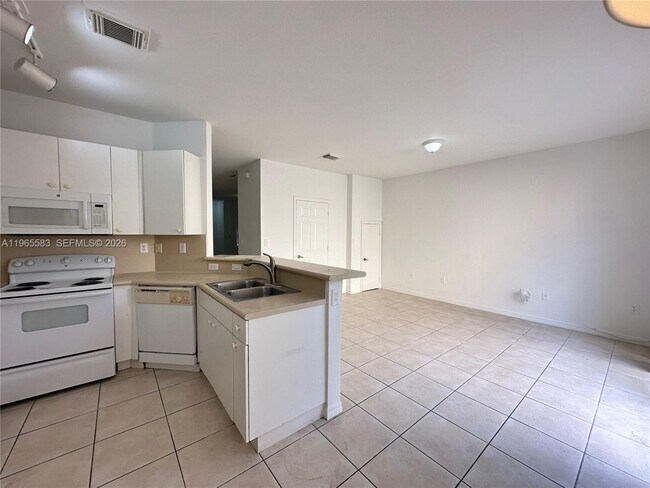 Building Photo - 7988 SW 165th Ct