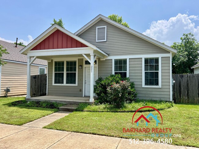 Primary Photo - Available Now: Bright and Inviting 2 Bed, ...
