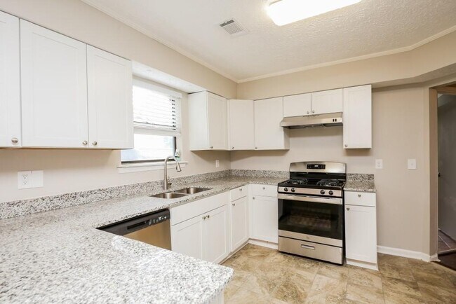 Building Photo - 5056 Rails Way