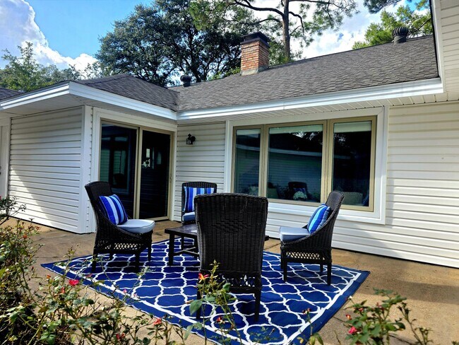 Building Photo - 12511 Shepherds Ridge Dr