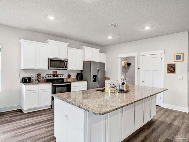 Building Photo - 3962 Whitetail Ln