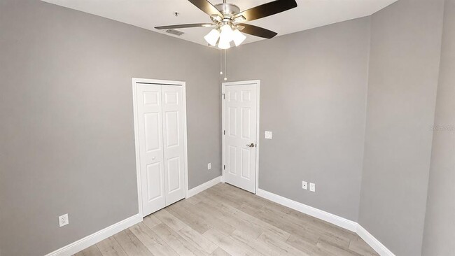 Building Photo - 3696 Parkridge Cir