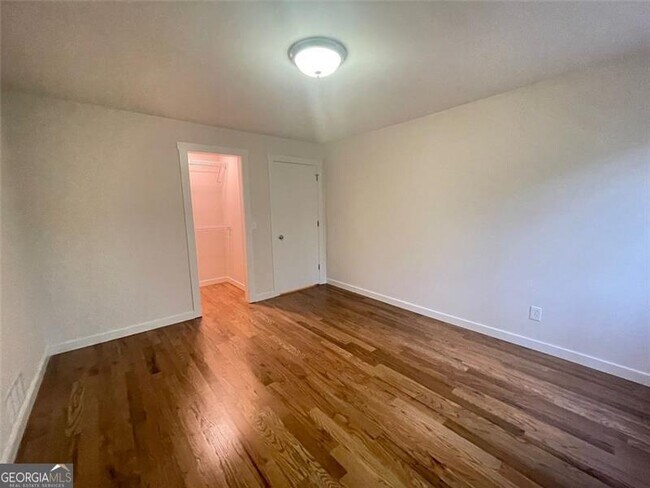 Building Photo - 645 Mt Victoria Pl