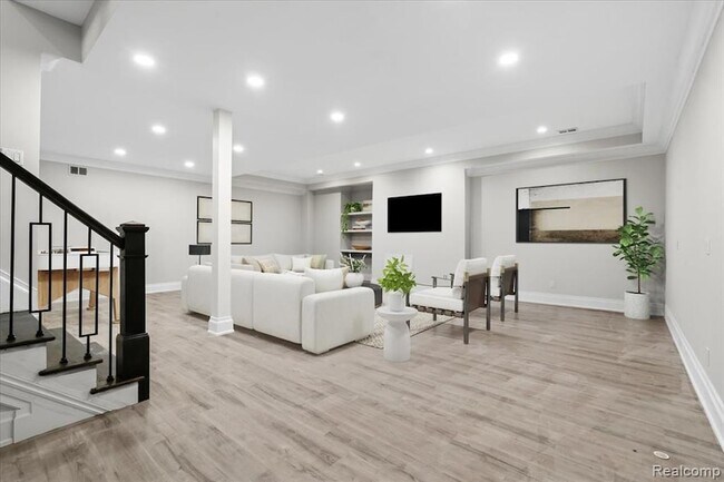 Building Photo - 1897 Norfolk St