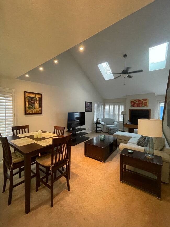 Building Photo - Ocean Pines condo fully furnished! Locatio...