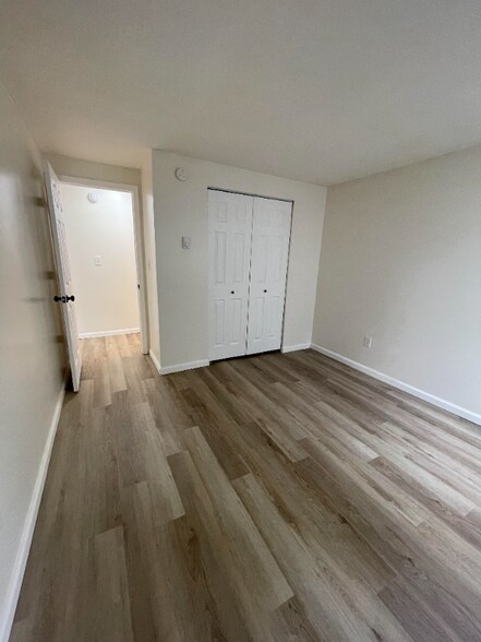 Building Photo - 1206 Spring St