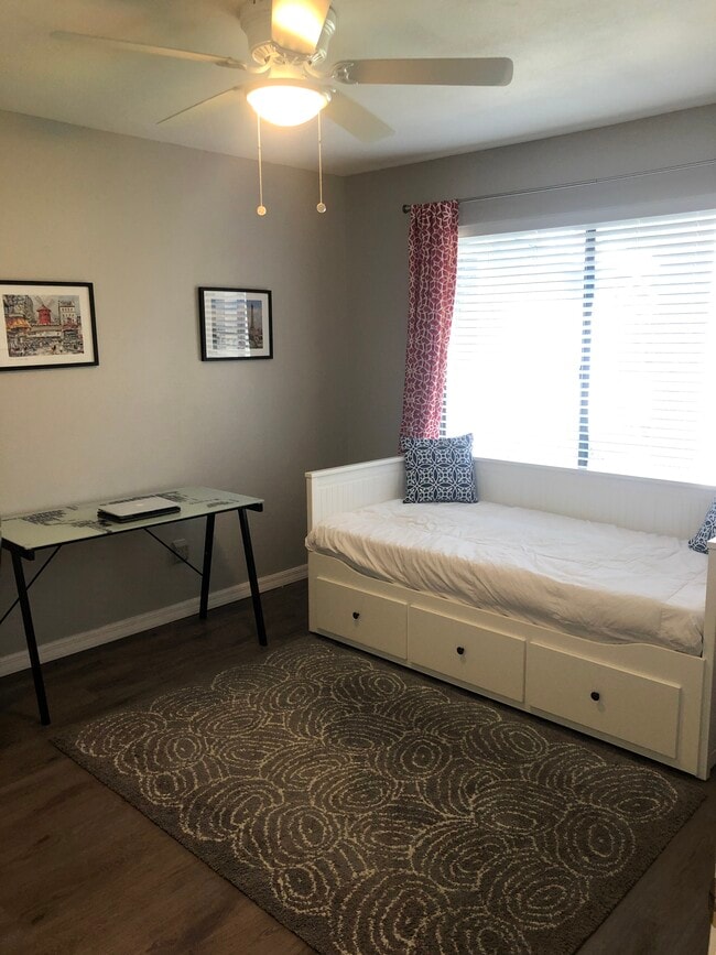 Bedroom #2 / Office - 14641 Village Glen Cir