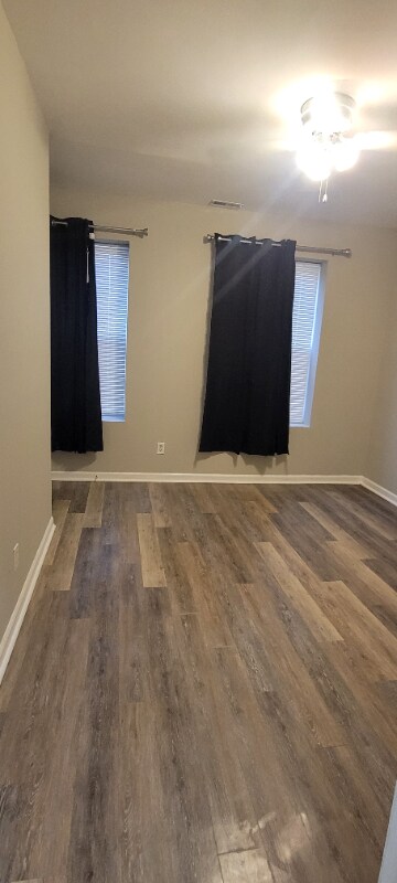 Building Photo - 5760 Theodosia Ave