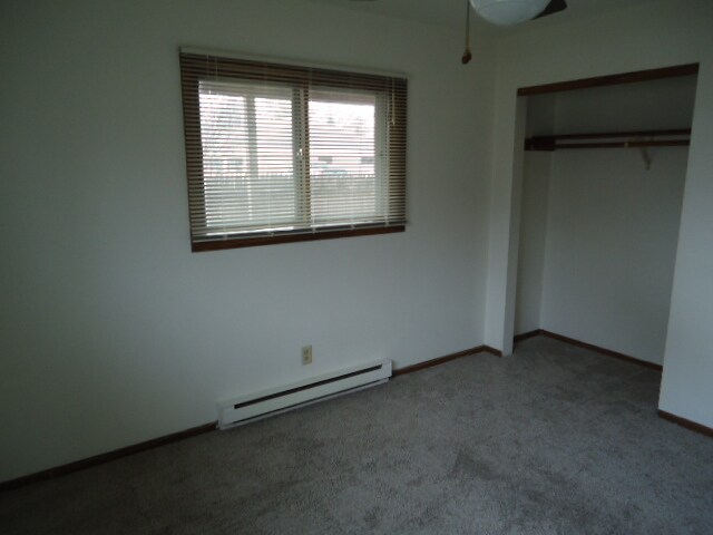 Building Photo - 106 N Holmen Dr