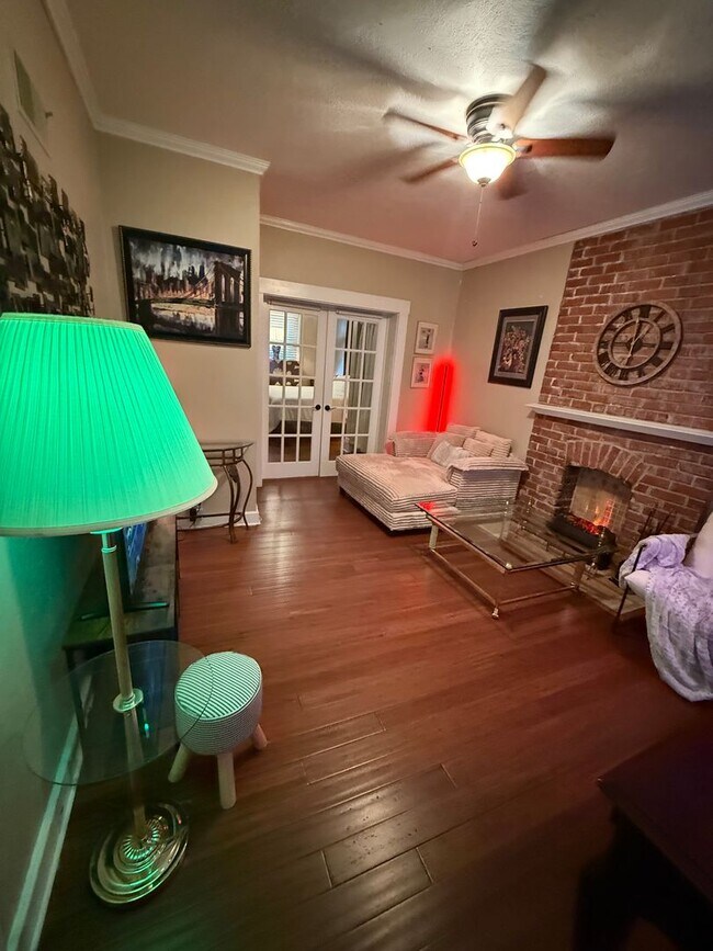 Building Photo - 115 Merrimac St