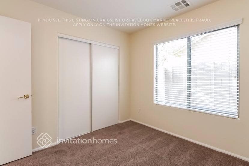 Building Photo - 3886 E Brighton Way