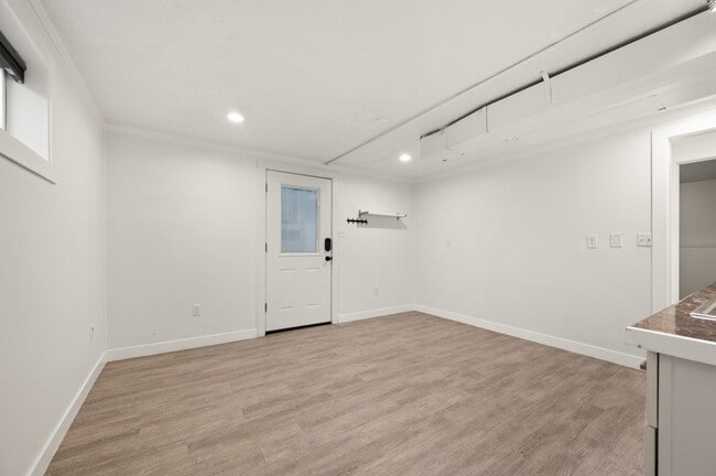 Building Photo - 1733 7200 S