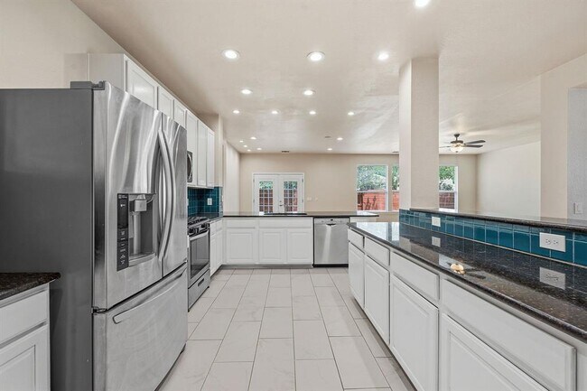 Building Photo - 4036 Barlow Dr