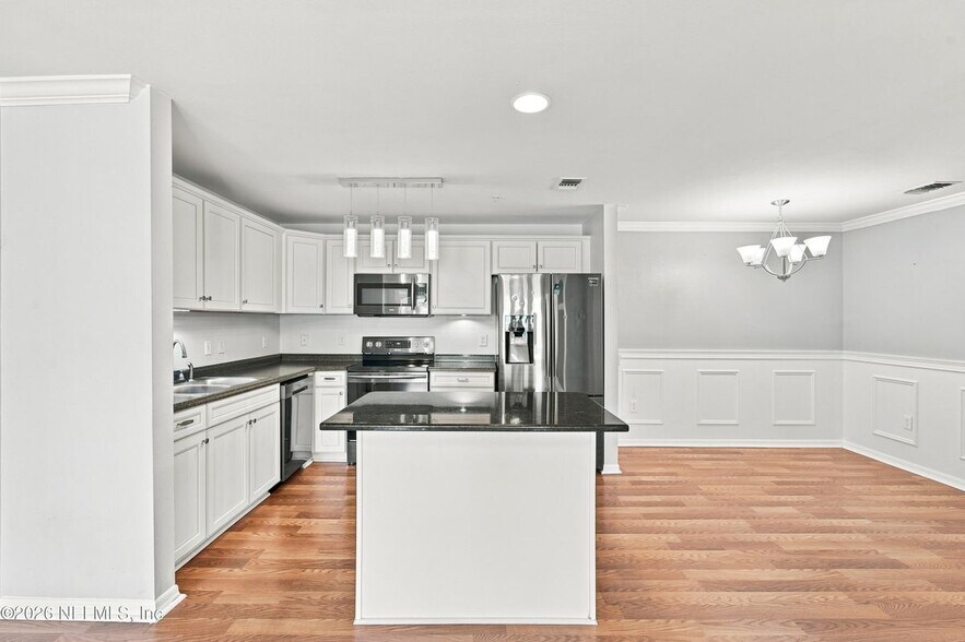 Building Photo - 3591 Kernan Blvd S