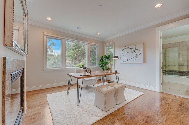 Building Photo - 140 Emerald Estates Ct