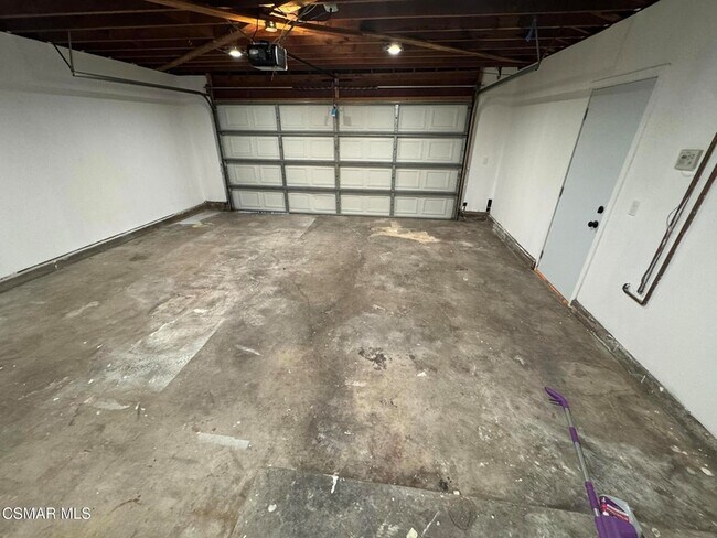 Building Photo - 6307 Chimineas Ave