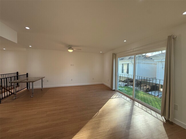 Building Photo - 3400 Timmons Ln