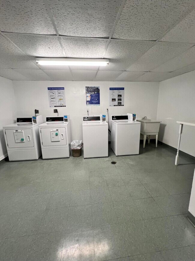 Building Photo - 3540 S Ocean Blvd