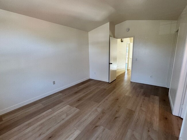 Building Photo - 13216 Pinnacle Ct