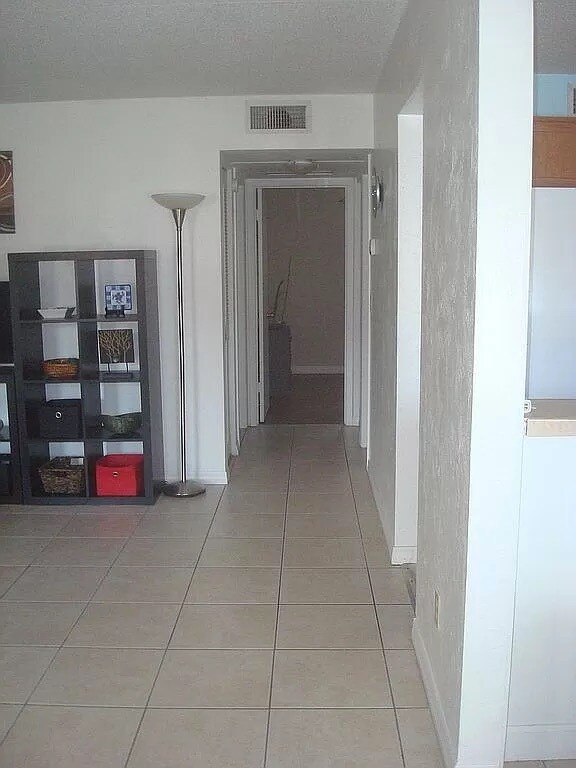 Hallway - 415 N Halifax Ave