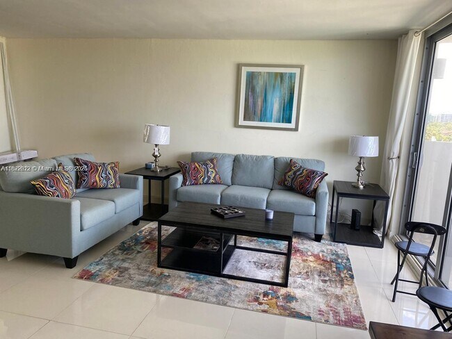 Building Photo - 9273 Collins Ave