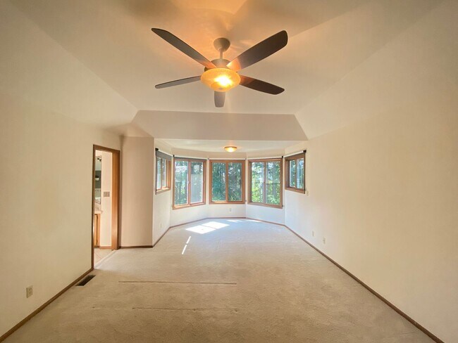 Building Photo - 18139 NE 99th Way