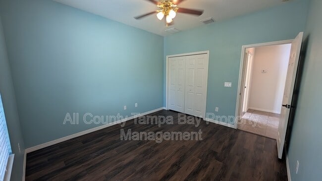 Building Photo - 17449 New Cross Cir