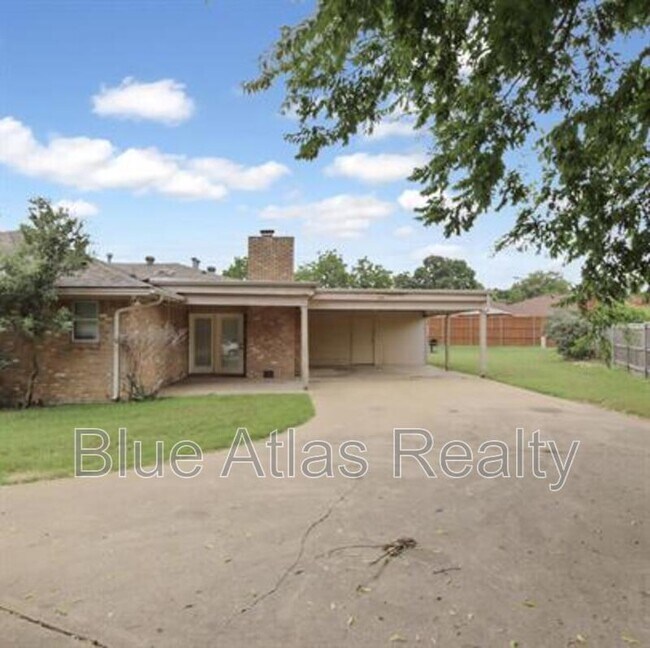 Building Photo - 4439 Altamesa Blvd