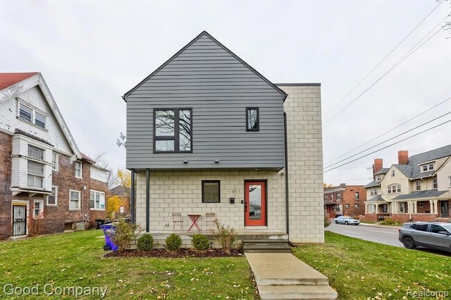 Primary Photo - 111 Chandler St