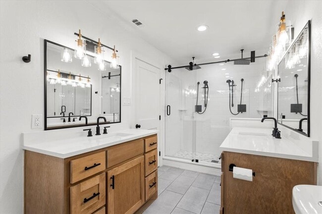 Building Photo - 7405 Attar Cove