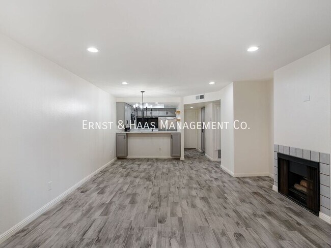 Building Photo - 550 Orange Ave