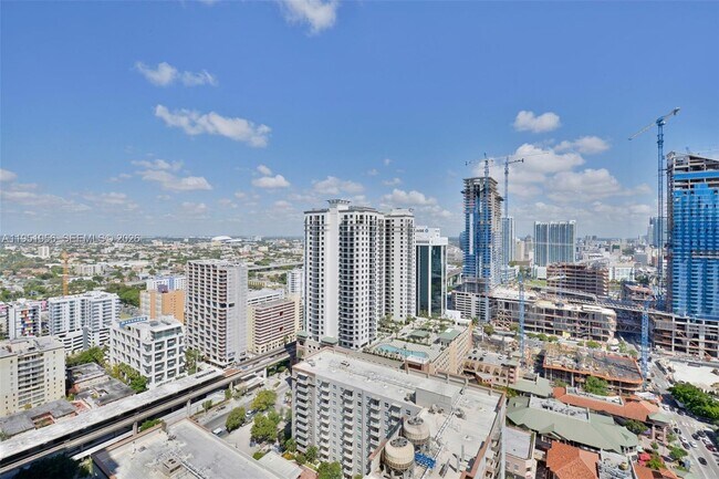 Building Photo - 1100 S Miami Ave