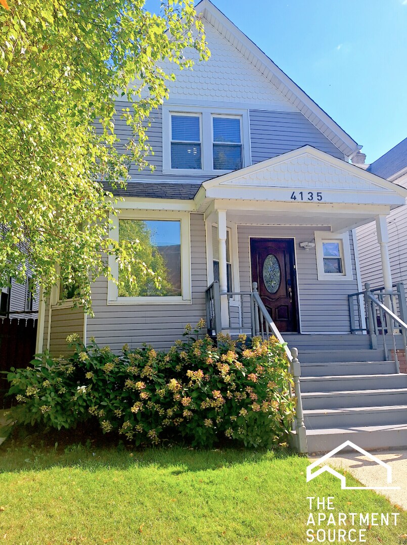 Building Photo - 4135 W Henderson St