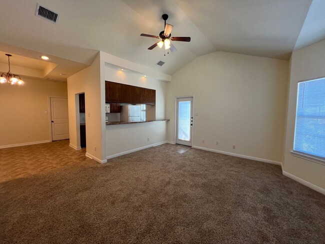 Building Photo - Large Deck off Living Room / Fridge Includ...