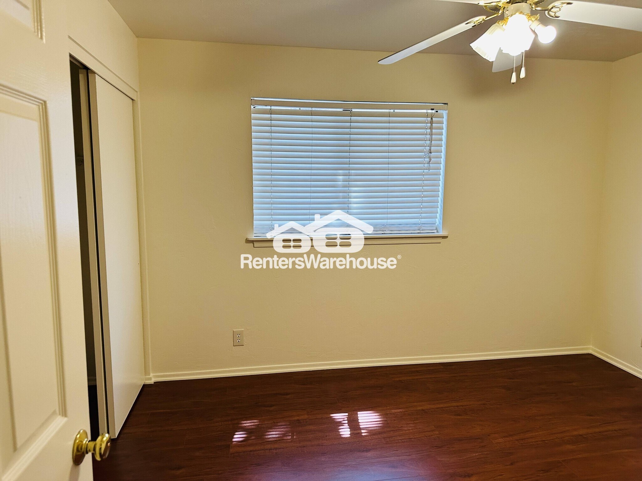 Building Photo - 4102 E Tanglewood Dr