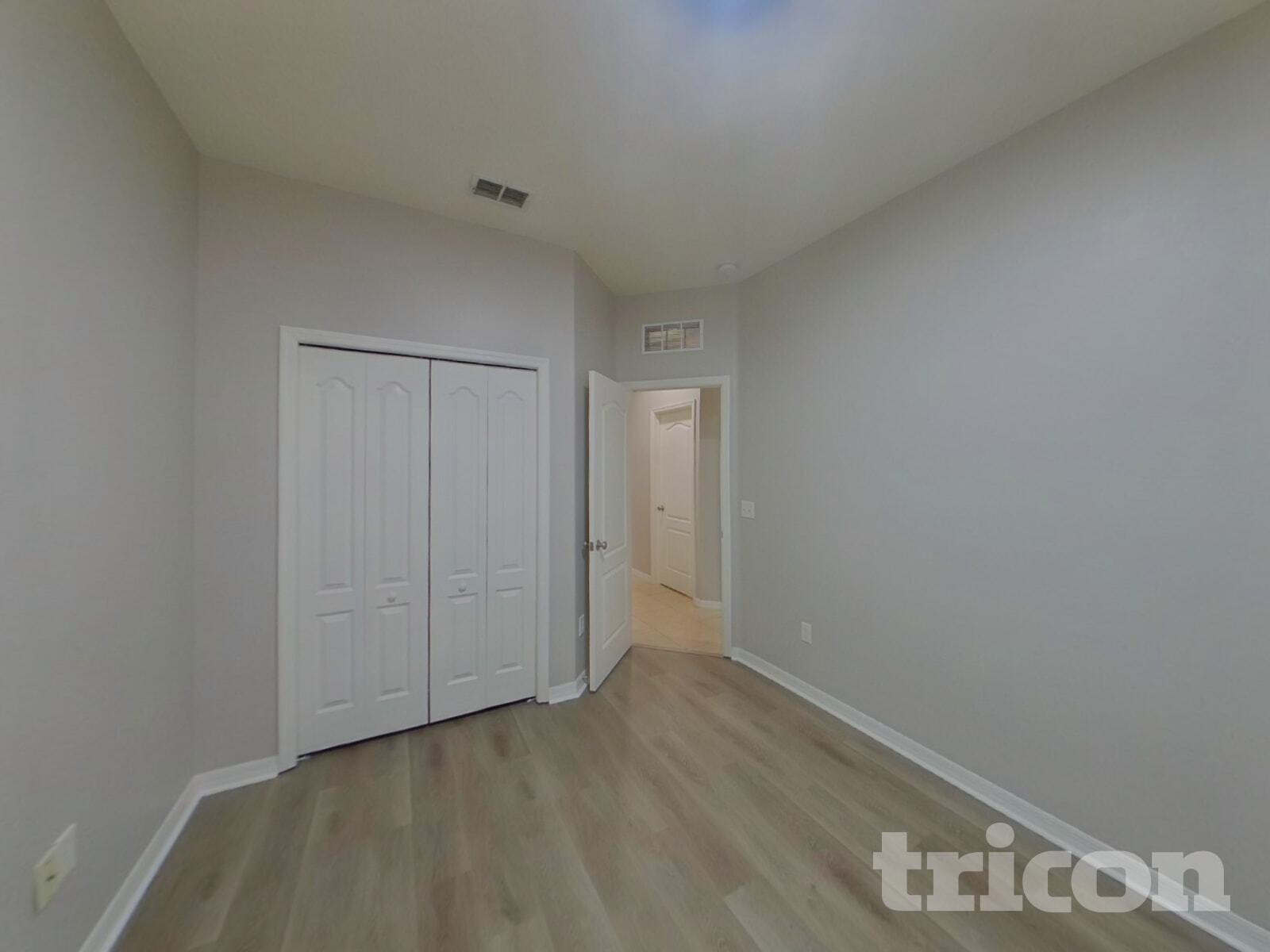 Building Photo - 420 Kings Path Dr