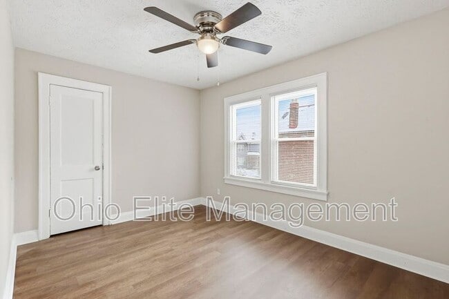 Building Photo - 785 S 18th St