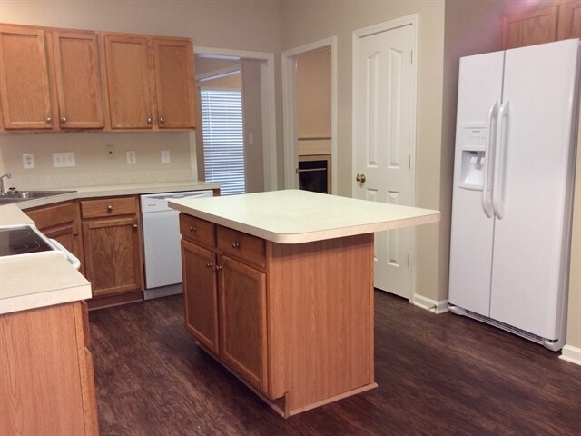 Building Photo - 11632 Larix Dr