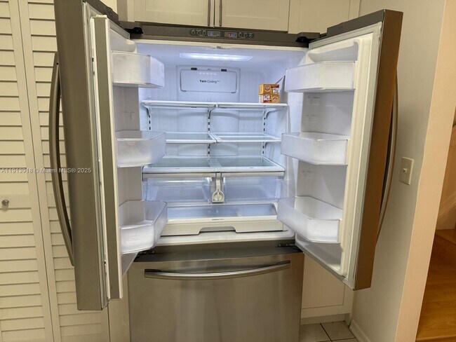 Building Photo - 16639 Hemingway Dr