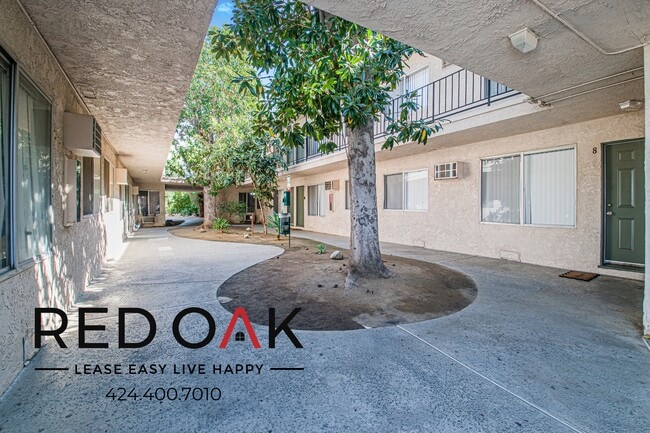 Building Photo - 8123 Langdon Ave