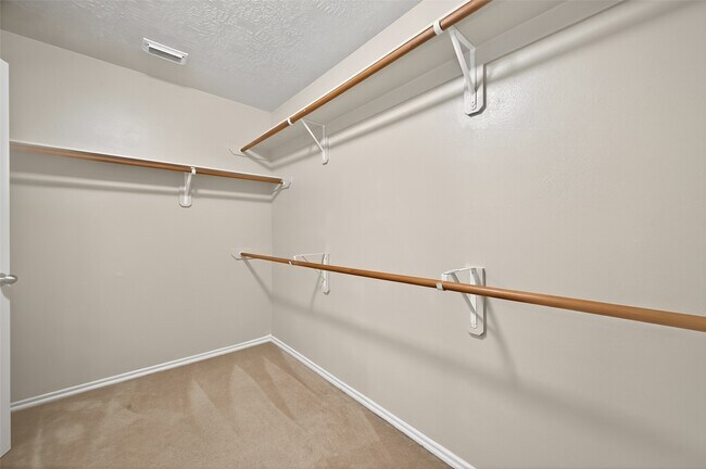 Building Photo - 5454 Cilantro Ln