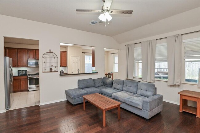 Building Photo - 4704 High Creek Ct