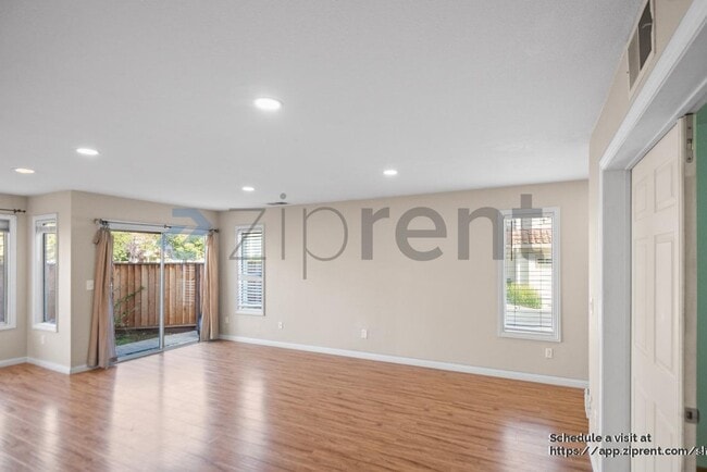 Building Photo - 69 Brookstone Ct