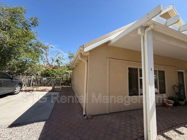 Building Photo - 68 S 400 E